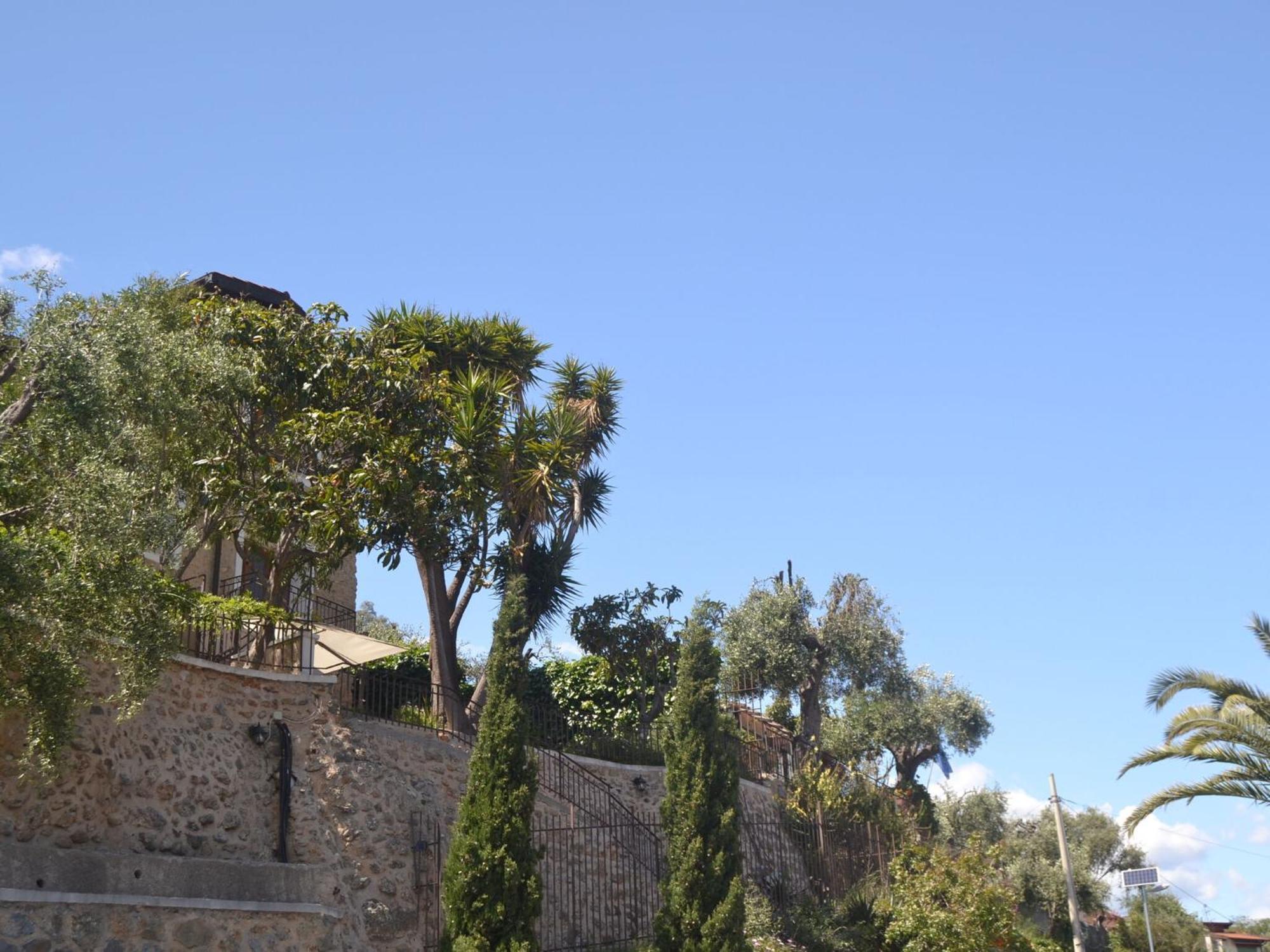 Belvilla By Oyo Ventimiglia Exterior photo
